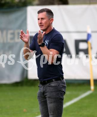 Fussball Kaerntner Liga. Treibach gegen Voelkermarkt.  Trainer Karl Schweighofer  (Treibach). Treibach, am 18.8.2023.
Foto: Kuess
---
pressefotos, pressefotografie, kuess, qs, qspictures, sport, bild, bilder, bilddatenbank