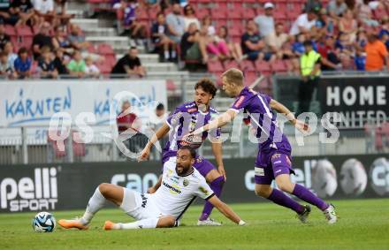 Fussball Bundesliga. SK Austria Klagenfurt gegen Cashpoint SCR Altach. Simon Straudi, Christopher CVetko,  (Klagenfurt),  Atdhe Nuhiu    (Altach).  Klagenfurt, am 19.8.2023.
Foto: Kuess
---
pressefotos, pressefotografie, kuess, qs, qspictures, sport, bild, bilder, bilddatenbank