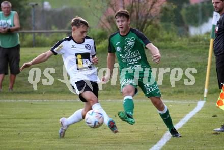 Fussball Kaerntner Liga. Lendorf gegen Spittal.  Fabio Norbert Daxer  (Lendorf),   Matteo Revelant  (Spittal). Lendorf am 25.8.2023.
Foto: Kuess
---
pressefotos, pressefotografie, kuess, qs, qspictures, sport, bild, bilder, bilddatenbank