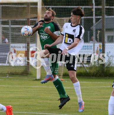 Fussball Kaerntner Liga. Lendorf gegen Spittal.  Mario Zagler  (Lendorf),   Samuel Muellmann  (Spittal). Lendorf am 25.8.2023.
Foto: Kuess
---
pressefotos, pressefotografie, kuess, qs, qspictures, sport, bild, bilder, bilddatenbank