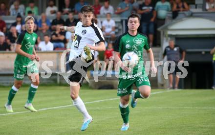 Fussball Kaerntner Liga. Lendorf gegen Spittal.  Florian Pingist  (Lendorf),    Adrian Steurer (Spittal). Lendorf am 25.8.2023.
Foto: Kuess
---
pressefotos, pressefotografie, kuess, qs, qspictures, sport, bild, bilder, bilddatenbank