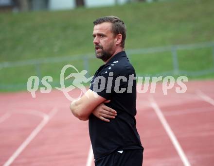 Fussball Unterliga West. Lienz gegen Woelfnitz    Trainer Michael Geyer  (Woelfnitz). Lienz am 26.8.2023.
Foto: Kuess
---
pressefotos, pressefotografie, kuess, qs, qspictures, sport, bild, bilder, bilddatenbank