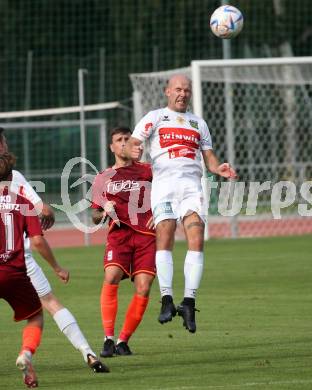 Fussball Unterliga West. Lienz gegen Woelfnitz   Dominik Mueller (Lienz),   Zan Poglajen  (Woelfnitz). Lienz am 26.8.2023.
Foto: Kuess
---
pressefotos, pressefotografie, kuess, qs, qspictures, sport, bild, bilder, bilddatenbank