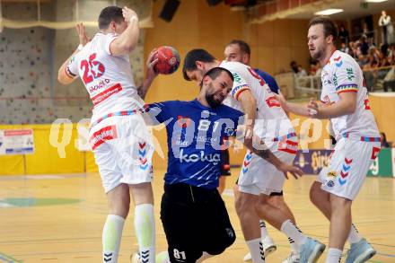 Handball BUndesliga. SC Ferlach gegen HC FIVERS WAT Margareten.  Adrian Milicevic, (SCF),   Marc-Andre Haunold, Thomas Seidl  (Margareten). Ferlach, am 5.9.2023.
Foto: Kuess
---
pressefotos, pressefotografie, kuess, qs, qspictures, sport, bild, bilder, bilddatenbank