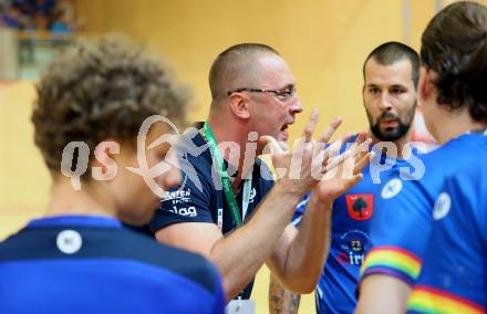 Handball BUndesliga. SC Ferlach gegen HC FIVERS WAT Margareten.  Trainer Risto Arnaudovski (SCF). Ferlach, am 5.9.2023.
Foto: Kuess
---
pressefotos, pressefotografie, kuess, qs, qspictures, sport, bild, bilder, bilddatenbank