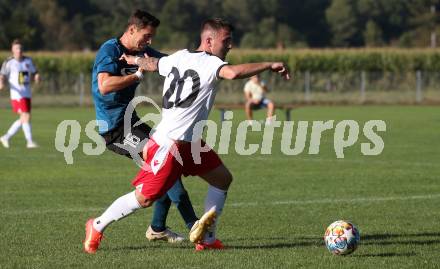 Fussball Kaerntner Liga. Kraig gegen Spittal.  Sebastian Hertelt  (Kraig),   Igor Kondic (Spittal). Kraig, am 9.9.2023.
Foto: Kuess
---
pressefotos, pressefotografie, kuess, qs, qspictures, sport, bild, bilder, bilddatenbank