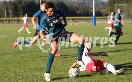 Fussball Kaerntner Liga. Kraig gegen Spittal.  Sebastian Hertelt  (Kraig),  Tristan Bruekk  (Spittal). Kraig, am 9.9.2023.
Foto: Kuess
---
pressefotos, pressefotografie, kuess, qs, qspictures, sport, bild, bilder, bilddatenbank