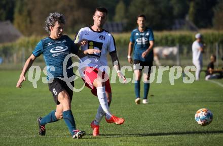 Fussball Kaerntner Liga. Kraig gegen Spittal.   Maximilian Felsberger (Kraig),  Igor Kondic  (Spittal). Kraig, am 9.9.2023.
Foto: Kuess
---
pressefotos, pressefotografie, kuess, qs, qspictures, sport, bild, bilder, bilddatenbank