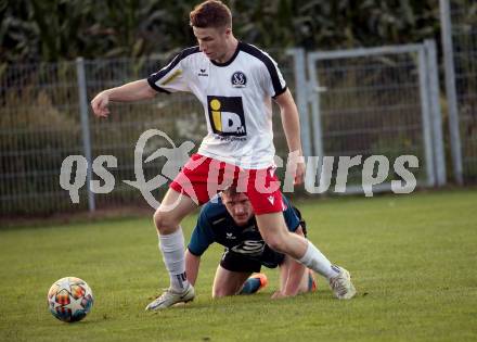 Fussball Kaerntner Liga. Kraig gegen Spittal.  Martin Franz Alexander Lamzari  (Kraig),  Fabian Hoi  (Spittal). Kraig, am 9.9.2023.
Foto: Kuess
---
pressefotos, pressefotografie, kuess, qs, qspictures, sport, bild, bilder, bilddatenbank