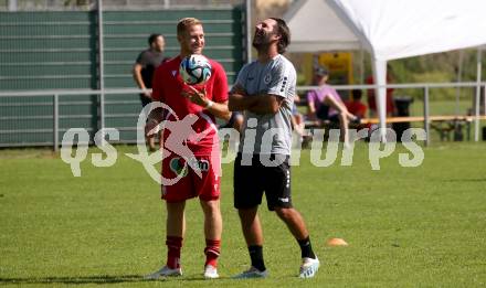 Fussball.  Testspiel. Austria Klagenfurt gegen GAK.  Sandro Zakany (Klagenfurt),   Markus Rusek, (GAK). Viktring, 8.9.2023.
Foto: Kuess
---
pressefotos, pressefotografie, kuess, qs, qspictures, sport, bild, bilder, bilddatenbank