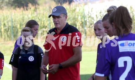 Fussball Frauen. OEFB Cup. SK Austria Klagenfurt gegen GAK.   Co-Trainer Robert Micheu (Austria Klagenfurt). Glanegg, am 10.9.2023.
Foto: Kuess
---
pressefotos, pressefotografie, kuess, qs, qspictures, sport, bild, bilder, bilddatenbank