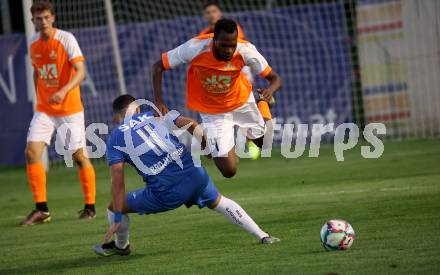 Fussball Kaerntner Liga. SAK gegen Donau.   Enes Brdjanovic  (SAK),  Boyo Jarjue  (Donau). Klagenfurt, am 15.9.2023.
Foto: Kuess
---
pressefotos, pressefotografie, kuess, qs, qspictures, sport, bild, bilder, bilddatenbank