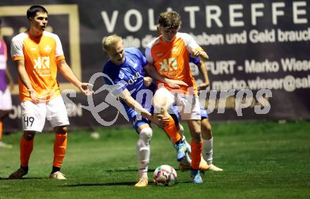 Fussball Kaerntner Liga. SAK gegen Donau.   Toni Dullnig  (SAK),   Andre Hubert Schmedler (Donau). Klagenfurt, am 15.9.2023.
Foto: Kuess
---
pressefotos, pressefotografie, kuess, qs, qspictures, sport, bild, bilder, bilddatenbank