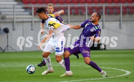 Fussball Bundesliga. SK Austria Klagenfurt gegen LASK.    Rico Benatelli, (Klagenfurt),    Robert Zulj  (LASK).  Klagenfurt, am 16.9.2023.
Foto: Kuess
---
pressefotos, pressefotografie, kuess, qs, qspictures, sport, bild, bilder, bilddatenbank