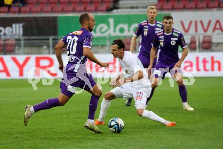 Fussball Bundesliga. SK Austria Klagenfurt gegen SC Austria Lustenau.  Rico Benatelli,   (Klagenfurt),  Daniel Tiefenbach  (Lustenau).  Klagenfurt, am 23.9.2023.
Foto: Kuess
---
pressefotos, pressefotografie, kuess, qs, qspictures, sport, bild, bilder, bilddatenbank