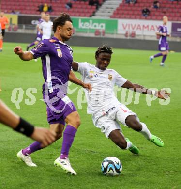 Fussball Bundesliga. SK Austria Klagenfurt gegen SC Austria Lustenau.  Simon Straudi,  (Klagenfurt),  Baila Diallo   (Lustenau).  Klagenfurt, am 23.9.2023.
Foto: Kuess
---
pressefotos, pressefotografie, kuess, qs, qspictures, sport, bild, bilder, bilddatenbank