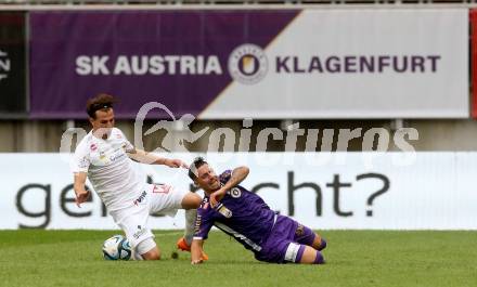 Fussball Bundesliga. SK Austria Klagenfurt gegen SC Austria Lustenau.  Sinan Karweina,  (Klagenfurt),  Daniel Tiefenbach   (Lustenau).  Klagenfurt, am 23.9.2023.
Foto: Kuess
---
pressefotos, pressefotografie, kuess, qs, qspictures, sport, bild, bilder, bilddatenbank