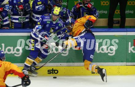 EBEL. Eishockey Bundesliga. EC VSV gegen Asiago Hockey.   Philipp Lindner,   (VSV),  Randal John Gazzola (Asiago). Villach, am 26.9.2023
Foto: Kuess
www.qspictures.net
---
pressefotos, pressefotografie, kuess, qs, qspictures, sport, bild, bilder, bilddatenbank