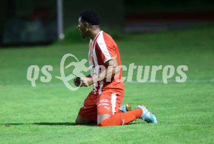 Fussball. Kaerntner Liga. Voelkermarkt gegen KAC.  Torjubel Sandro Jose Da Silva  (KAC). Voelkermarkt, 29.9.2023.
Foto: Kuess
www.qspictures.net
---
pressefotos, pressefotografie, kuess, qs, qspictures, sport, bild, bilder, bilddatenbank