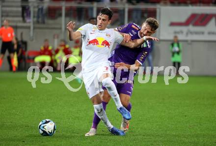 Fussball Bundesliga. SK Austria Klagenfurt gegen FC Red Bull Salzburg.  Christopher Wernitznig,  (Klagenfurt),  Nicolas Capaldo   (Salzburg).  Klagenfurt, am 8.10.2023.
Foto: Kuess
---
pressefotos, pressefotografie, kuess, qs, qspictures, sport, bild, bilder, bilddatenbank