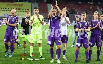 Fussball Bundesliga. SK Austria Klagenfurt gegen FC Red Bull Salzburg.  Nicolas Wimmer, David Puntigam, Phillip Menzel, Thorsten Mahrer, Till Schumacher, Christopher CVetko  (Klagenfurt).  Klagenfurt, am 8.10.2023.
Foto: Kuess
---
pressefotos, pressefotografie, kuess, qs, qspictures, sport, bild, bilder, bilddatenbank