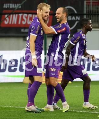 Fussball Bundesliga. SK Austria Klagenfurt gegen FC Red Bull Salzburg.  Torjubel Florian Jaritz, Rico Benatelli,  (Klagenfurt).  Klagenfurt, am 8.10.2023.
Foto: Kuess
---
pressefotos, pressefotografie, kuess, qs, qspictures, sport, bild, bilder, bilddatenbank