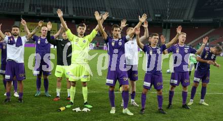 Fussball Bundesliga. SK Austria Klagenfurt gegen FC Red Bull Salzburg.  Kosmas Gkwzos, Nicolas Wimmer, Phillip Menzel, Thorsten Mahrer, Till Schumacher, Christopher Cvetko  (Klagenfurt).  Klagenfurt, am 8.10.2023.
Foto: Kuess
---
pressefotos, pressefotografie, kuess, qs, qspictures, sport, bild, bilder, bilddatenbank