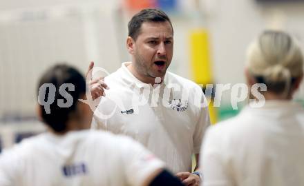 Volleyball. CEV Volleyball Challenge Cup 2024  Women. ATSC Wildcats gegen ZOK UB (SRB).     Trainer Andrej Flajs (Wildcats). Klagenfurt, am 11.10.2023.
Foto: Kuess
www.qspictures.net
---
pressefotos, pressefotografie, kuess, qs, qspictures, sport, bild, bilder, bilddatenbank