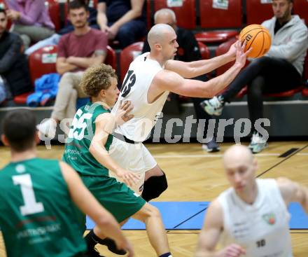 Basketball 2. Liga 2023/2024. Grunddurchgang 2. Runde.  KOS Celovec gegen Dornbirn Lions.  Anton Marusic (KOS), Felix Erath  (Dornbirn). Klagenfurt, am 14.10.2023.
Foto: Kuess
www.qspictures.net
---
pressefotos, pressefotografie, kuess, qs, qspictures, sport, bild, bilder, bilddatenbank