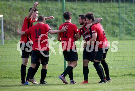 Fussball. 1. Klasse B. Arnoldstein gegen Noetsch.  Torjubel Christian Lussnig (Noetsch).  Arnoldstein, am 14.10.2023.
Foto: Kuess
---
pressefotos, pressefotografie, kuess, qs, qspictures, sport, bild, bilder, bilddatenbank