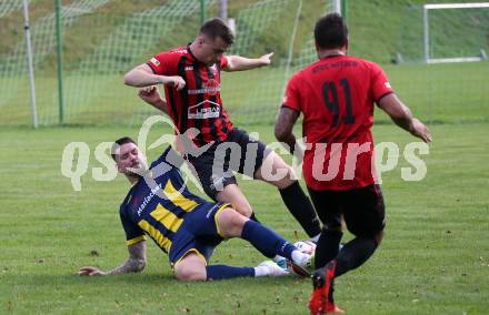 Fussball. 1. Klasse B. Arnoldstein gegen Noetsch.   Manuel Rossmann (Arnoldstein),   Aleksander Palamar (Noetsch).  Arnoldstein, am 14.10.2023.
Foto: Kuess
---
pressefotos, pressefotografie, kuess, qs, qspictures, sport, bild, bilder, bilddatenbank