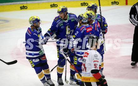 EBEL. Eishockey Bundesliga. EC VSV gegen BEMER Pioneers Vorarlberg. Torjubel Dylan MacPherson, Kevin Hancock, Mark Katic, Benjamin Lanzinger, John Hughes  (VSV). Villach, am 14.10.2023
Foto: Kuess
www.qspictures.net
---
pressefotos, pressefotografie, kuess, qs, qspictures, sport, bild, bilder, bilddatenbank