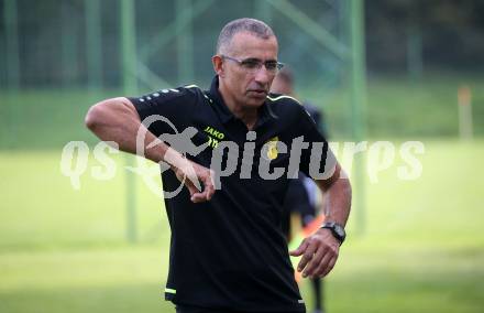 Fussball. 1. Klasse B. Arnoldstein gegen Noetsch.  Trainer Stevo Pipunic (Arnoldstein).  Arnoldstein, am 14.10.2023.
Foto: Kuess
---
pressefotos, pressefotografie, kuess, qs, qspictures, sport, bild, bilder, bilddatenbank