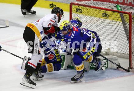 EBEL. Eishockey Bundesliga. EC VSV gegen BEMER Pioneers Vorarlberg.  Arturs Kulda, (VSV),    Guus Van Nes  (Vorarlberg). Villach, am 14.10.2023
Foto: Kuess
www.qspictures.net
---
pressefotos, pressefotografie, kuess, qs, qspictures, sport, bild, bilder, bilddatenbank