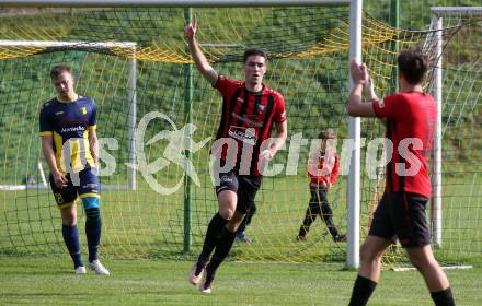 Fussball. 1. Klasse B. Arnoldstein gegen Noetsch.  Torjubel Nicolas Francis Janschitz (Noetsch).  Arnoldstein, am 14.10.2023.
Foto: Kuess
---
pressefotos, pressefotografie, kuess, qs, qspictures, sport, bild, bilder, bilddatenbank