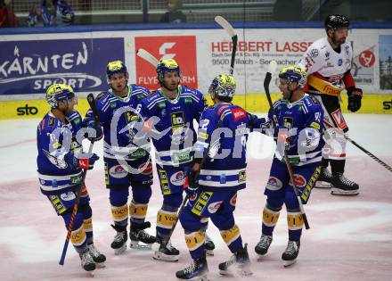 EBEL. Eishockey Bundesliga. EC VSV gegen BEMER Pioneers Vorarlberg.  Torjubel Dylan MacPherson, Kevin Hancock, Mark Katic, Benjamin Lanzinger, John Hughes (VSV). Villach, am 14.10.2023
Foto: Kuess
www.qspictures.net
---
pressefotos, pressefotografie, kuess, qs, qspictures, sport, bild, bilder, bilddatenbank