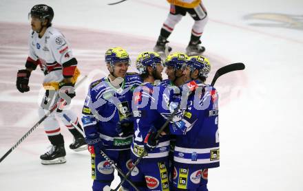 EBEL. Eishockey Bundesliga. EC VSV gegen BEMER Pioneers Vorarlberg. Torjubel Arturs Kulda, Maximilian Rebernig, Felix Maxa, Dylan MacPherson  (VSV). Villach, am 14.10.2023
Foto: Kuess
www.qspictures.net
---
pressefotos, pressefotografie, kuess, qs, qspictures, sport, bild, bilder, bilddatenbank