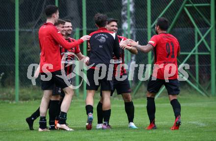 Fussball. 1. Klasse B. Arnoldstein gegen Noetsch.  Torjubel Thomas Gilgenreiner (Noetsch).  Arnoldstein, am 14.10.2023.
Foto: Kuess
---
pressefotos, pressefotografie, kuess, qs, qspictures, sport, bild, bilder, bilddatenbank