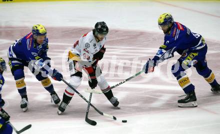 EBEL. Eishockey Bundesliga. EC VSV gegen BEMER Pioneers Vorarlberg.  Blaz Tomazevic, Maximilian Rebernig, (VSV),  Steven Owre   (Vorarlberg). Villach, am 14.10.2023
Foto: Kuess
www.qspictures.net
---
pressefotos, pressefotografie, kuess, qs, qspictures, sport, bild, bilder, bilddatenbank