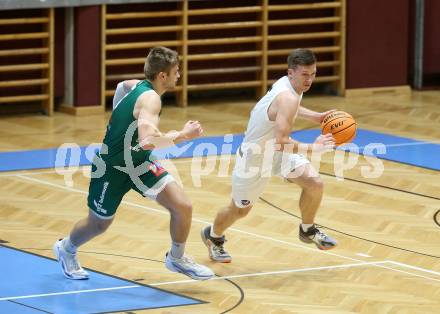 Basketball 2. Liga 2023/2024. Grunddurchgang 2. Runde.  KOS Celovec gegen Dornbirn Lions.  Andi Smrtnik (KOS),   Ralfs Skesters (Dornbirn). Klagenfurt, am 14.10.2023.
Foto: Kuess
www.qspictures.net
---
pressefotos, pressefotografie, kuess, qs, qspictures, sport, bild, bilder, bilddatenbank