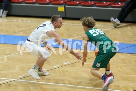 Basketball 2. Liga 2023/2024. Grunddurchgang 2. Runde.  KOS Celovec gegen Dornbirn Lions.  Tim Huber (KOS),  Felix Erath (Dornbirn). Klagenfurt, am 14.10.2023.
Foto: Kuess
www.qspictures.net
---
pressefotos, pressefotografie, kuess, qs, qspictures, sport, bild, bilder, bilddatenbank