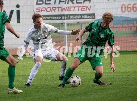 Fussball. Kaerntner Liga. Landskron gegen Koettmannsdorf.  Raphael Simon Staguller   (Landskron),  Daniel Perkounig  (Koettmannsdorf).  Landskron, 21.10.2023.
Foto: Kuess
www.qspictures.net
---
pressefotos, pressefotografie, kuess, qs, qspictures, sport, bild, bilder, bilddatenbank