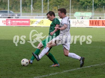 Fussball. Kaerntner Liga. Landskron gegen Koettmannsdorf.  Philipp Gatti  (Landskron),    Ziga Erzen (Koettmannsdorf).  Landskron, 21.10.2023.
Foto: Kuess
www.qspictures.net
---
pressefotos, pressefotografie, kuess, qs, qspictures, sport, bild, bilder, bilddatenbank