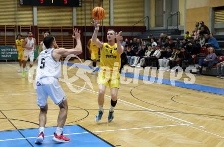 Basketball 2. Liga 2023/2024. Grunddurchgang 3. Runde.  Woerthersee Piraten gegen Kufstein Towers. Jernej Andolsek Heine,  (Piraten),  Aleix Pujadas (Kufstein). Klagenfurt, am 21.10.2023.
Foto: Kuess
www.qspictures.net
---
pressefotos, pressefotografie, kuess, qs, qspictures, sport, bild, bilder, bilddatenbank