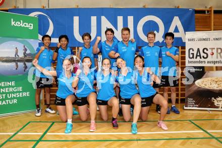 Badminton. ASKOE Kelag Kaernten. Hinten von links: Ziao Zhou, Simon Wang, Felix Steinwender, Emanuel Kraiger, Martin Cerkovnik, Lukas Steinwender, Shangzu Zhan. Vorne von links: Laura Hasenbichler, Denise Hofer, Elina Wutte, Lea Kreulitsch, Miranda Zhang  . Klagenfurt, 15.10.2023
Foto: Kuess
www.qspictures.net
---
pressefotos, pressefotografie, kuess, qs, qspictures, sport, bild, bilder, bilddatenbank