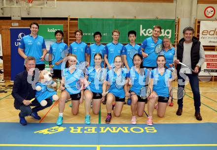 Badminton. ASKOE Kelag Kaernten.  Hinten von links: Emanuel Kraiger, Simon Wang, Felix Steinwender, Ziao Zhou,   Lukas Steinwender, Shangzu Zhan, Martin Cerkovnik, Stefan Sandrieser.  Vorne von links: Arno Arthofer, Laura Hasenbichler, Lea Kreulitsch, Elina Wutte, Miranda Zhang, Denise Hofer. Klagenfurt, 15.10.2023
Foto: Kuess
www.qspictures.net
---
pressefotos, pressefotografie, kuess, qs, qspictures, sport, bild, bilder, bilddatenbank