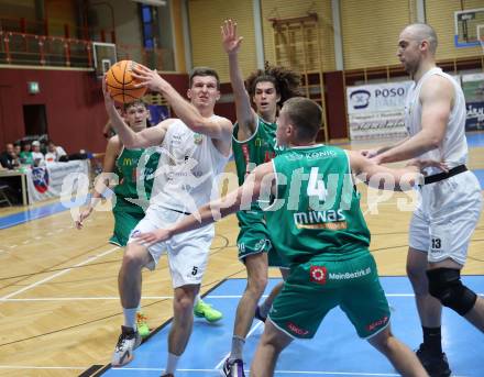 Basketball 2. Liga 2023/2024. Grunddurchgang 4. Runde.  KOS Celovec gegen Future Team Steiermark. Andi Smrtnik (KOS),  Phillip Bliem (Steiermark). Klagenfurt, am 26.10.2023.
Foto: Kuess
www.qspictures.net
---
pressefotos, pressefotografie, kuess, qs, qspictures, sport, bild, bilder, bilddatenbank