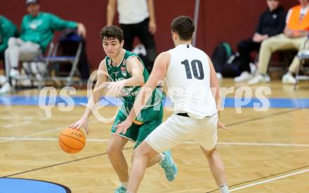 Basketball 2. Liga 2023/2024. Grunddurchgang 4. Runde.  KOS Celovec gegen Future Team Steiermark.  Maximilian Seher (KOS),  Leon Siegmund (Steiermark). Klagenfurt, am 26.10.2023.
Foto: Kuess
www.qspictures.net
---
pressefotos, pressefotografie, kuess, qs, qspictures, sport, bild, bilder, bilddatenbank