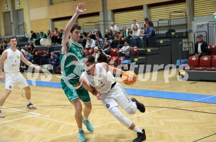 Basketball 2. Liga 2023/2024. Grunddurchgang 4. Runde.  KOS Celovec gegen Future Team Steiermark. Stefan Blazevic (KOS), Leon Siegmund  (Steiermark). Klagenfurt, am 26.10.2023.
Foto: Kuess
www.qspictures.net
---
pressefotos, pressefotografie, kuess, qs, qspictures, sport, bild, bilder, bilddatenbank