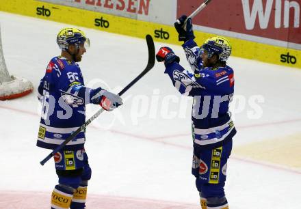 EBEL. Eishockey Bundesliga. EC VSV gegen Black Wings Linz. Torjubel Robert Sabolic, Kevin Hancock  (VSV). Villach, am 27.10.2023
Foto: Kuess
www.qspictures.net
---
pressefotos, pressefotografie, kuess, qs, qspictures, sport, bild, bilder, bilddatenbank